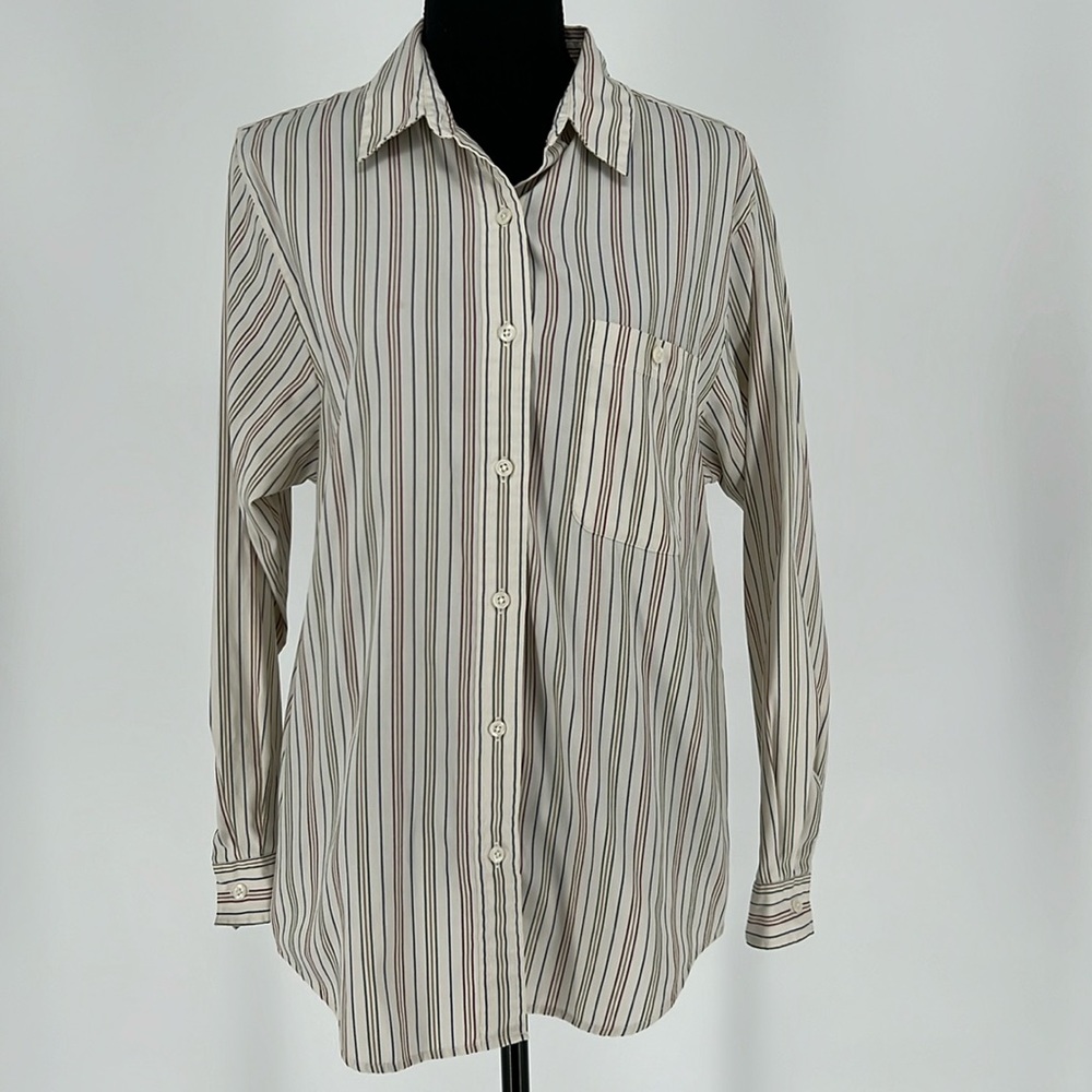 L. L.‎ BEAN BUTTON DOWN SHIRT